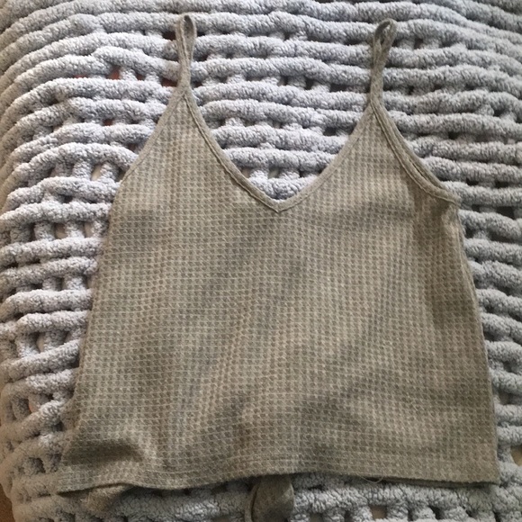 Gray spaghetti strap V-neck crop top with buttons - Picture 3 of 3
